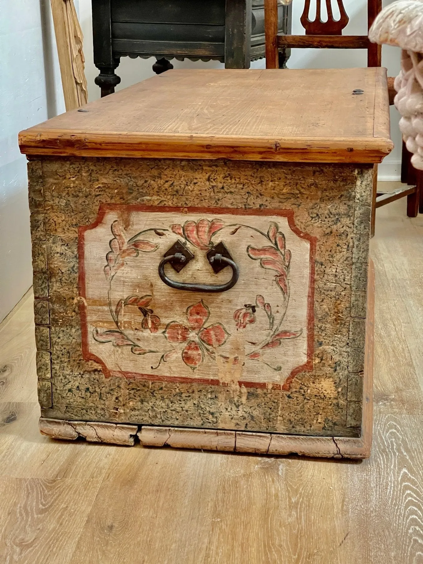 18th Century Polychrome Floral Painted Pennsylvania Blanket Chest
