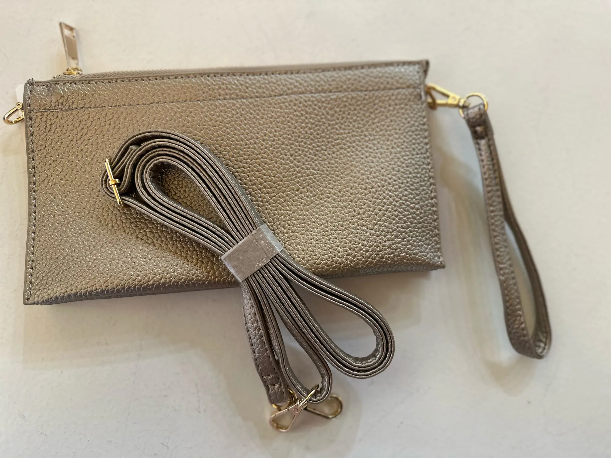 3-in-1 Crossbody/Wristlet/Clutch