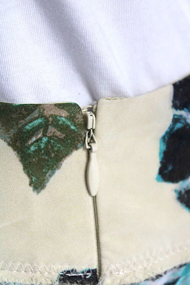 Alberta Ferretti Italy.Beige Lightweight Floral Print Lined Maxi Skirt
