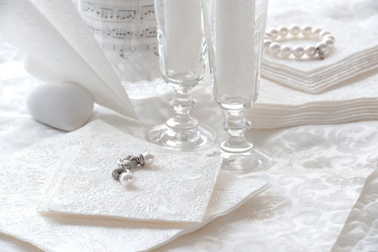 Ambiente Embossed Napkin Elegance Lavender - Large