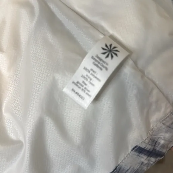 Athleta lightweight 90% goose down jacket high low size XS