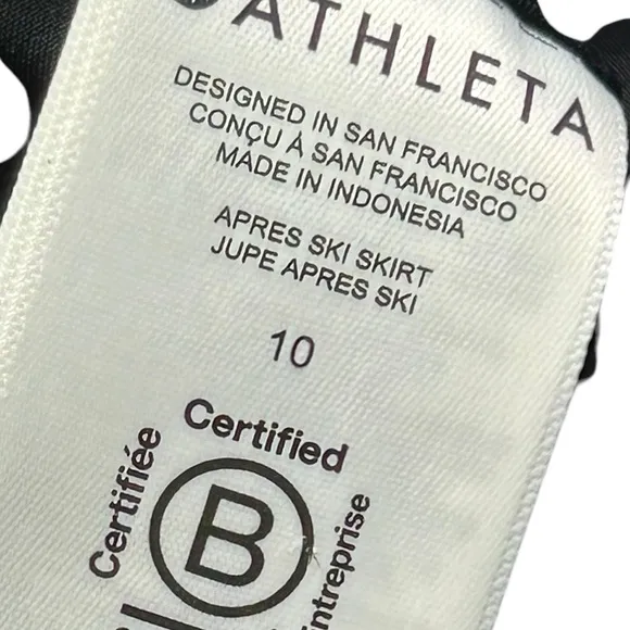 ATHLETA womens black auilted water repellent APRES SKI SKIRT mini size 10 NWOT