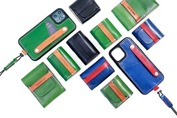 Best Green Leather AirPods Pro Case with Wristlet Strap Custom Leather Wood AirPods Pro Case Airpod Case Cover