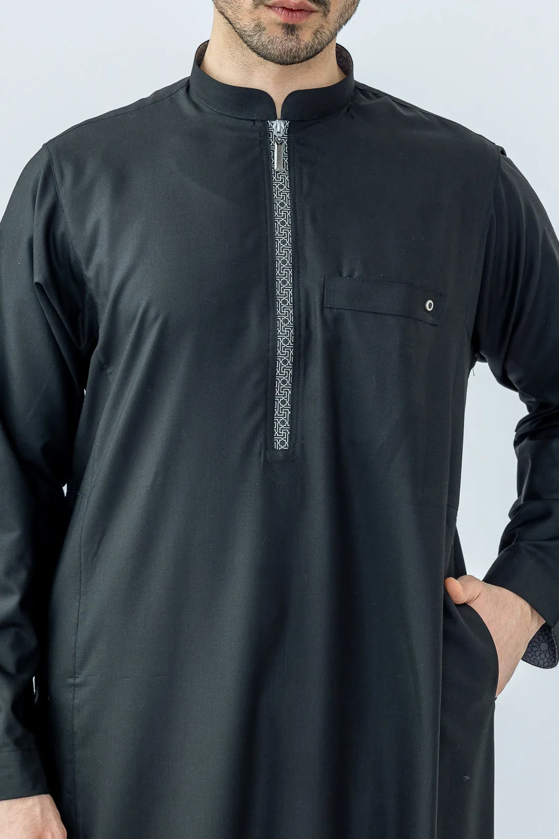 Black Urban Hexagon Print Thobe