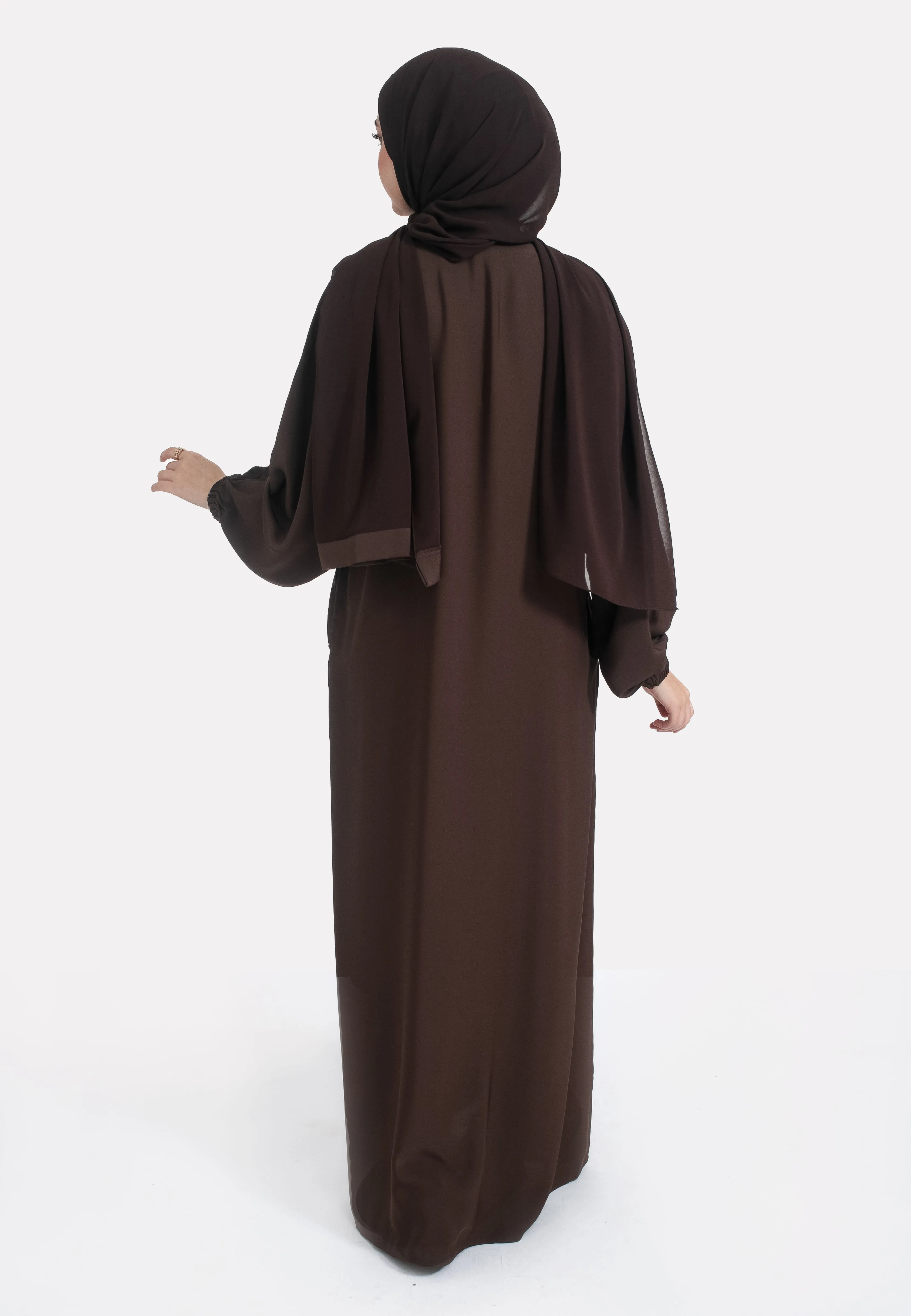 Brown Closed Abaya with Zip Pockets & Cuff Sleeves