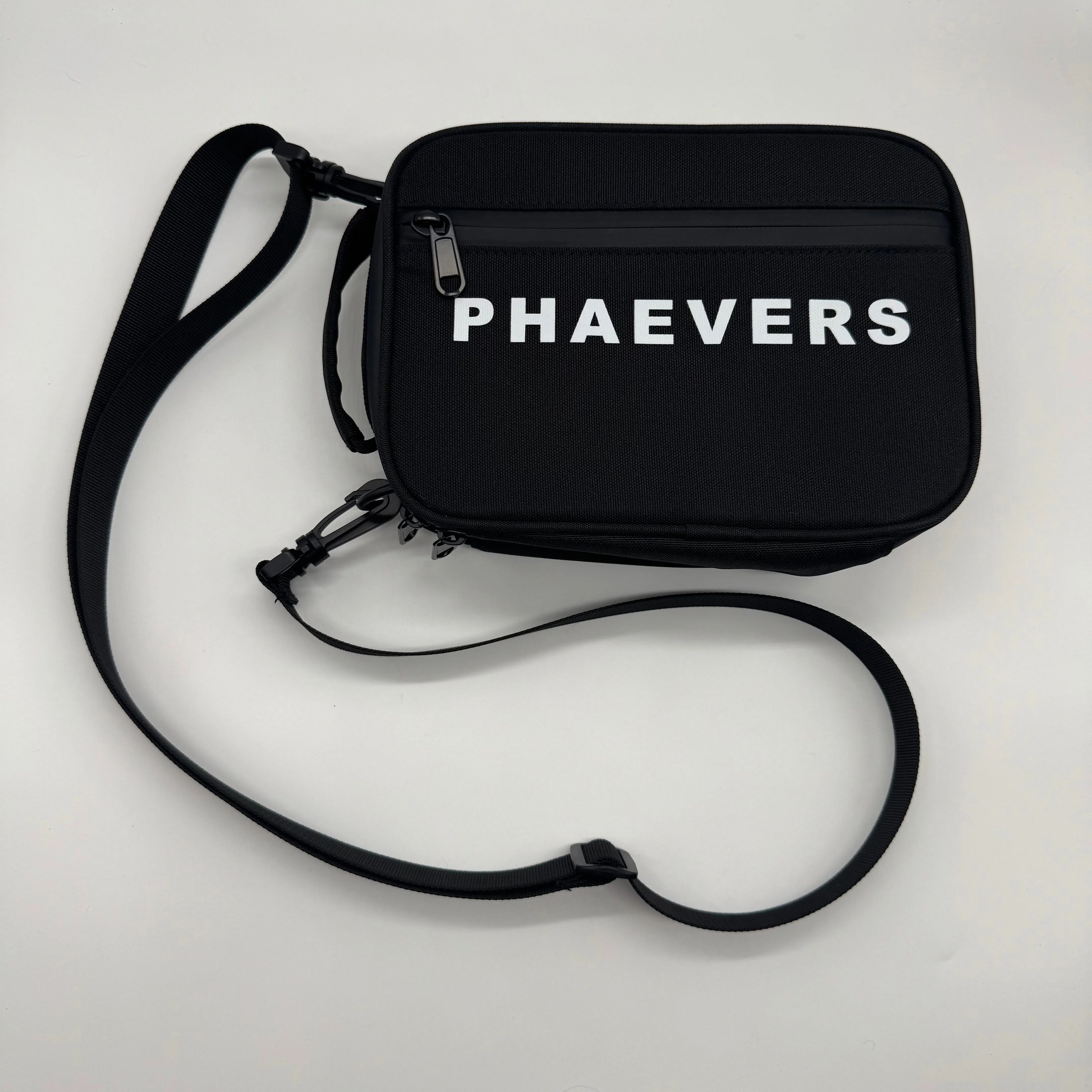 BRZE | Lockable Smell Proof Bags with Removable Shoulder Strap