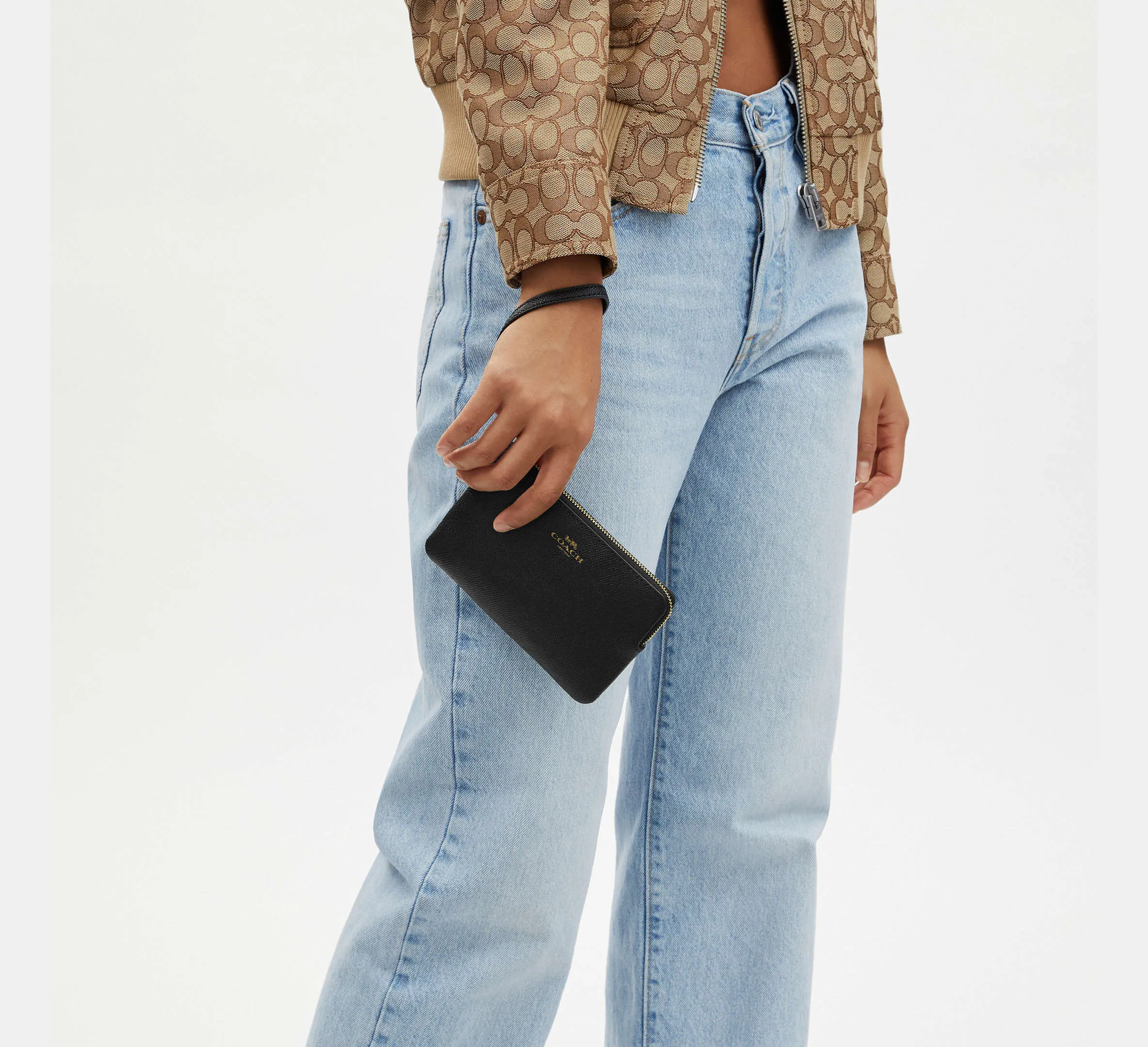 Corner Zip Wristlet