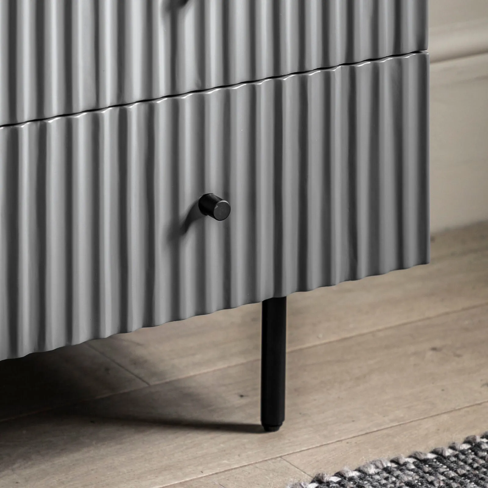 FLUTE Grey Chest of Drawers