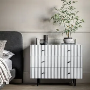FLUTE White Chest of Drawers