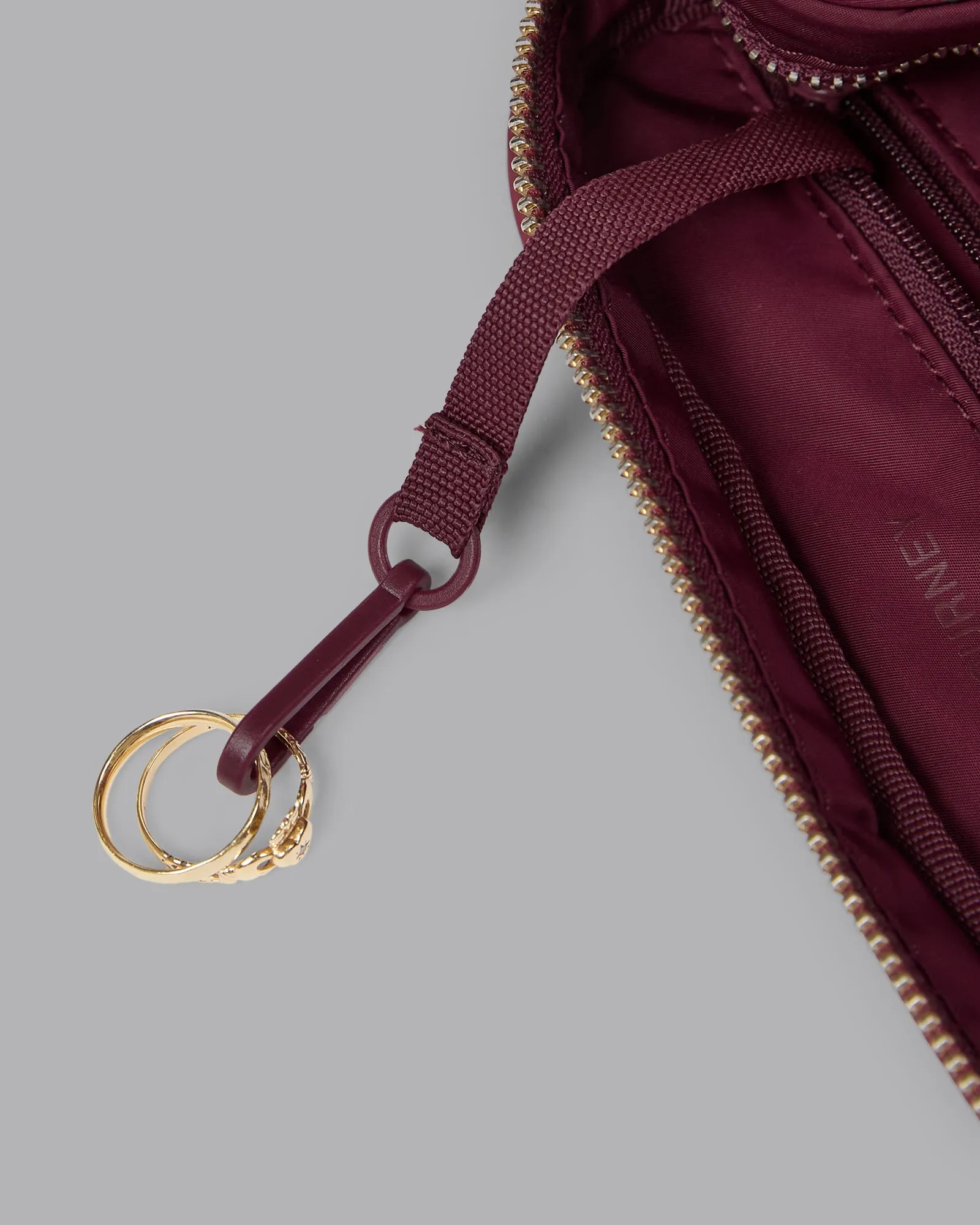 Go-To Wristlet Pouch - Dark Cherry
