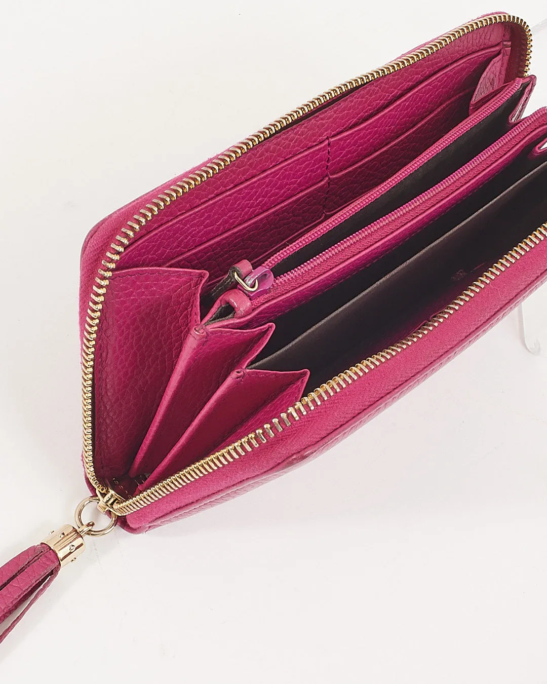 Gucci Fuchsia Leather Soho Zippy Wallet