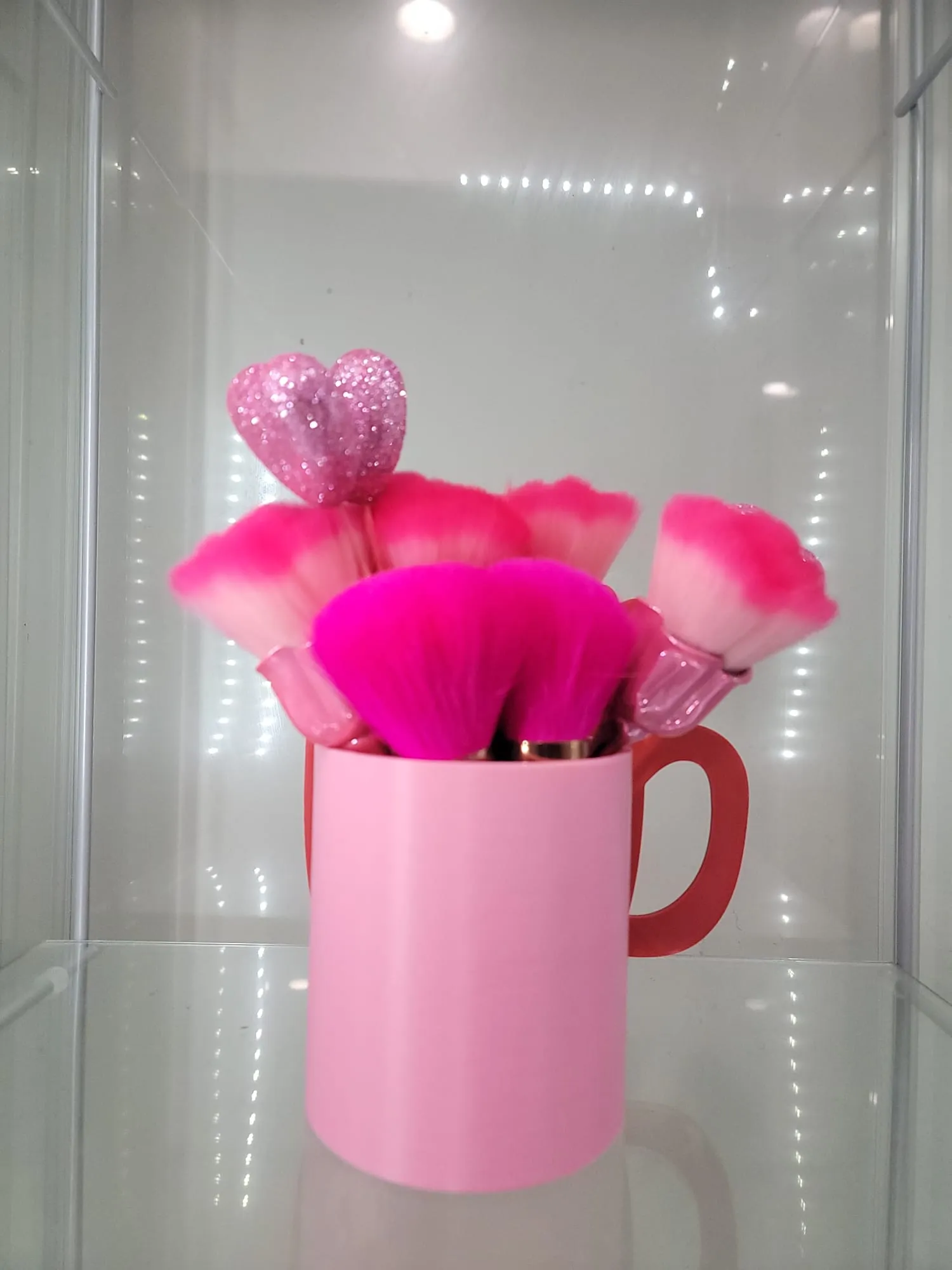 Heart Mug Organizer