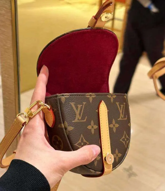 High quality sling bag