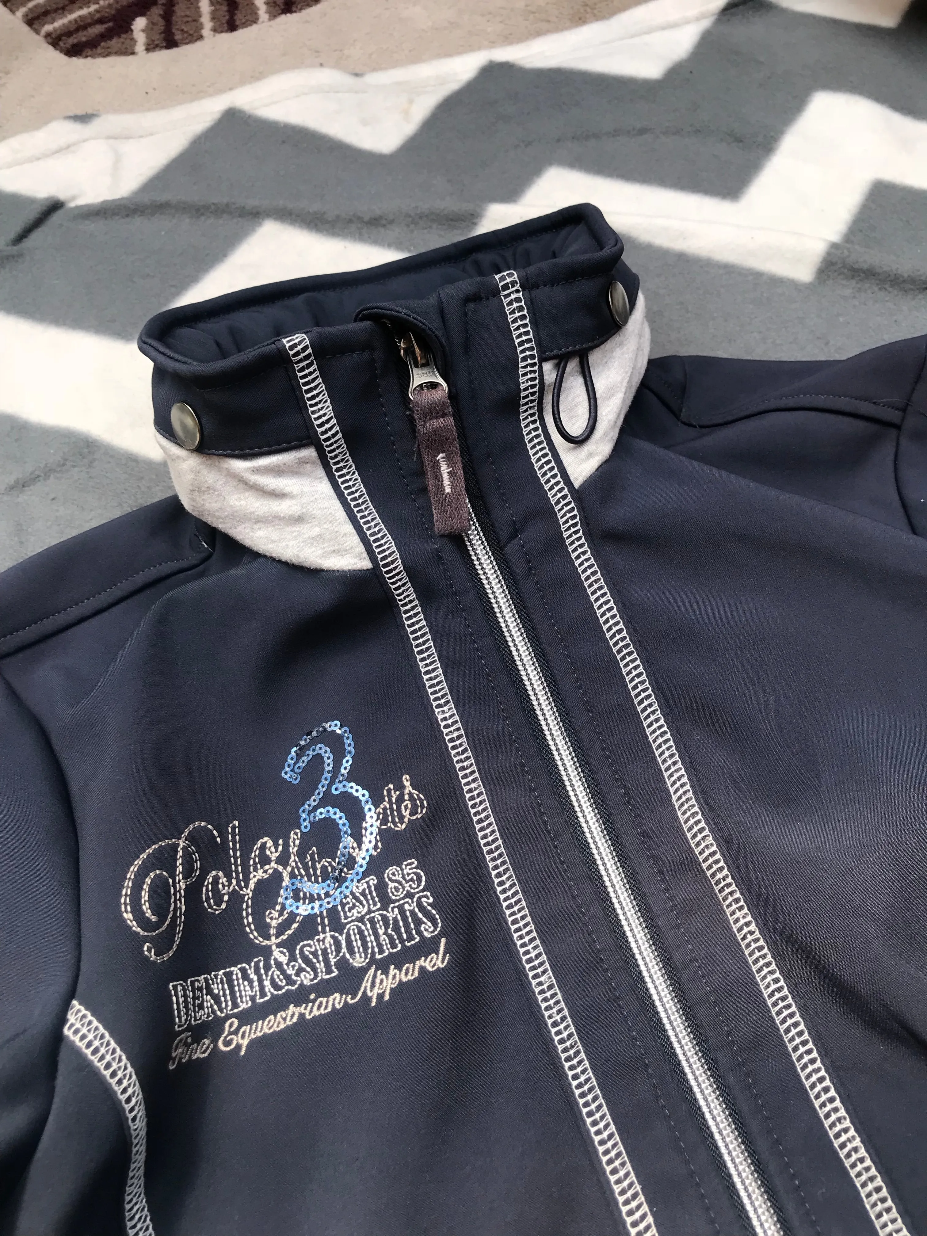 Hv polo navy zip up jacket size small FREE POSTAGE