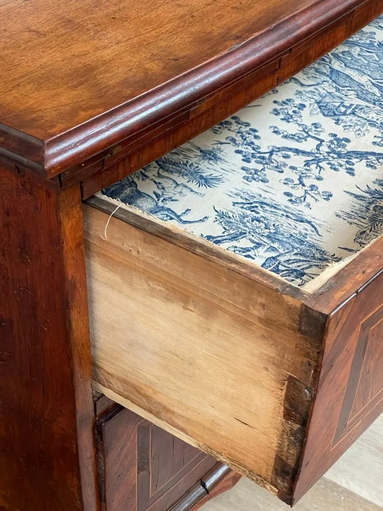 Italian Rococo Inlaid Walnut Commode, 1760-1770