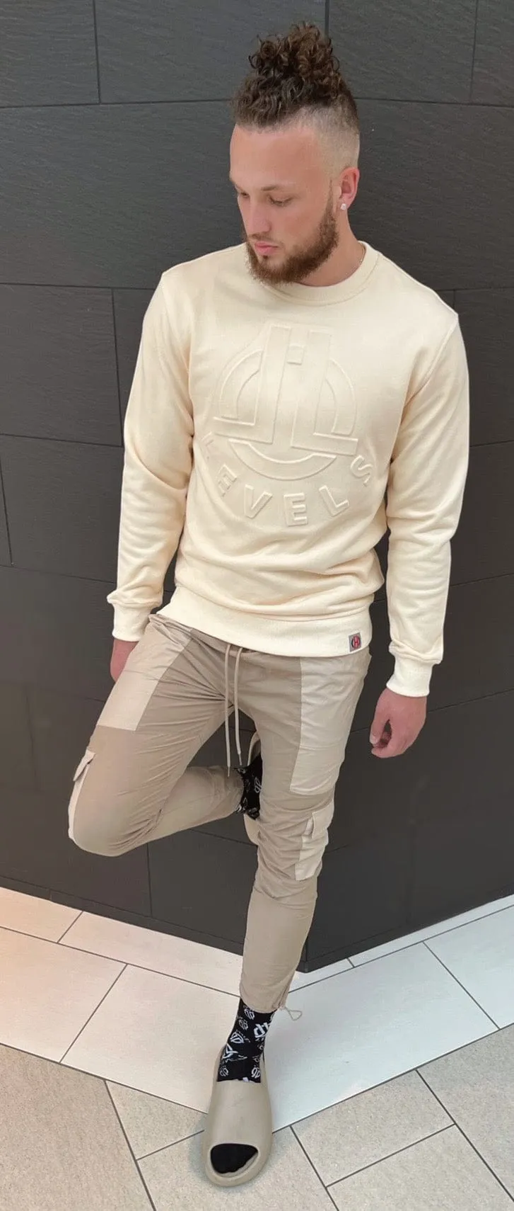 LEVELS EMBOSSED CREWNECK | NUDE