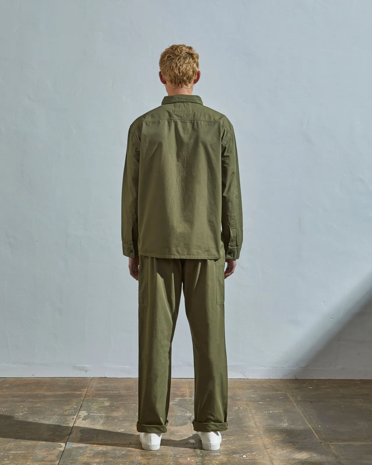 Lightweight Buttoned Overshirt - Olive