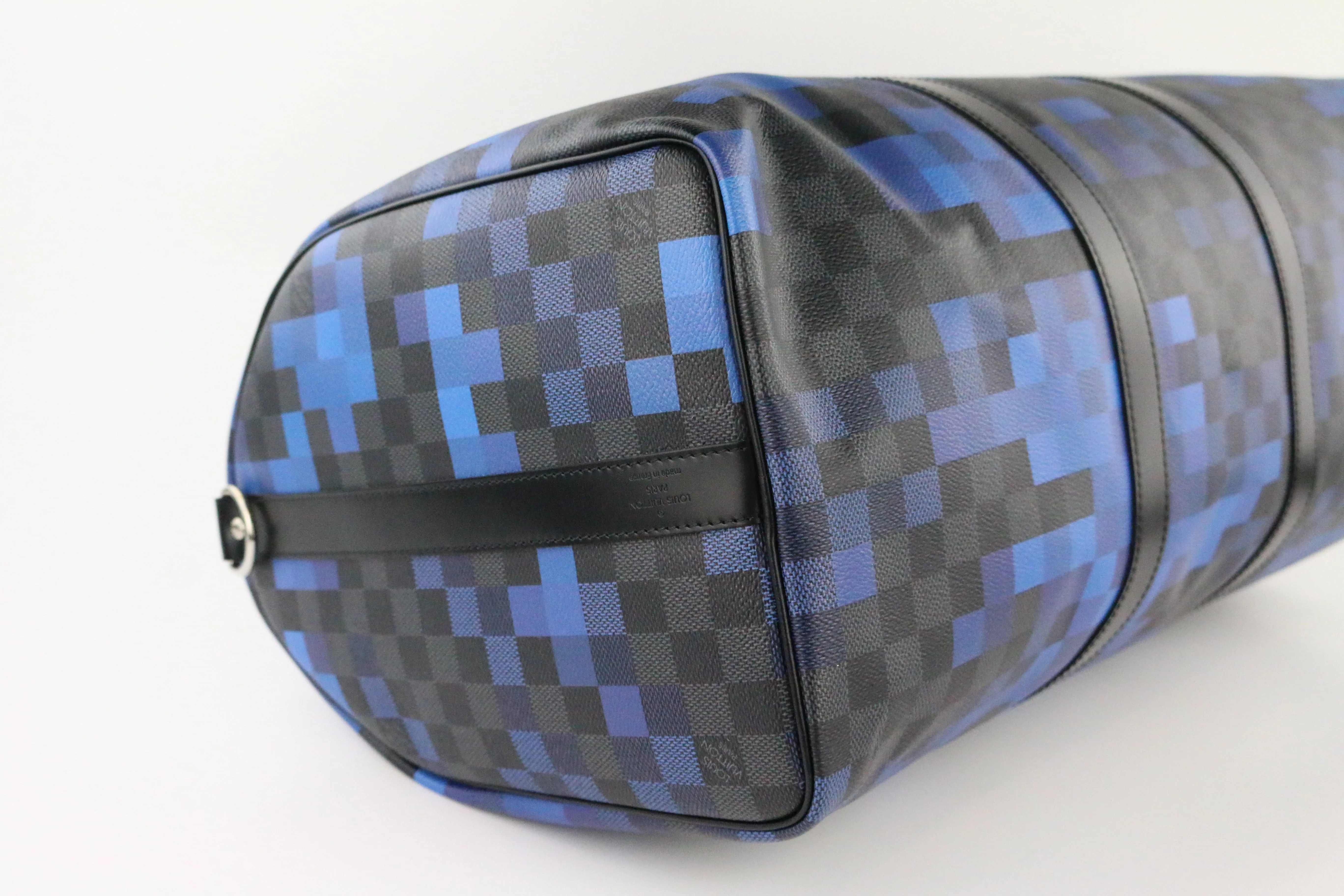 Limited Edition Damier Graphite Pixel Bandouliere Keepall 50