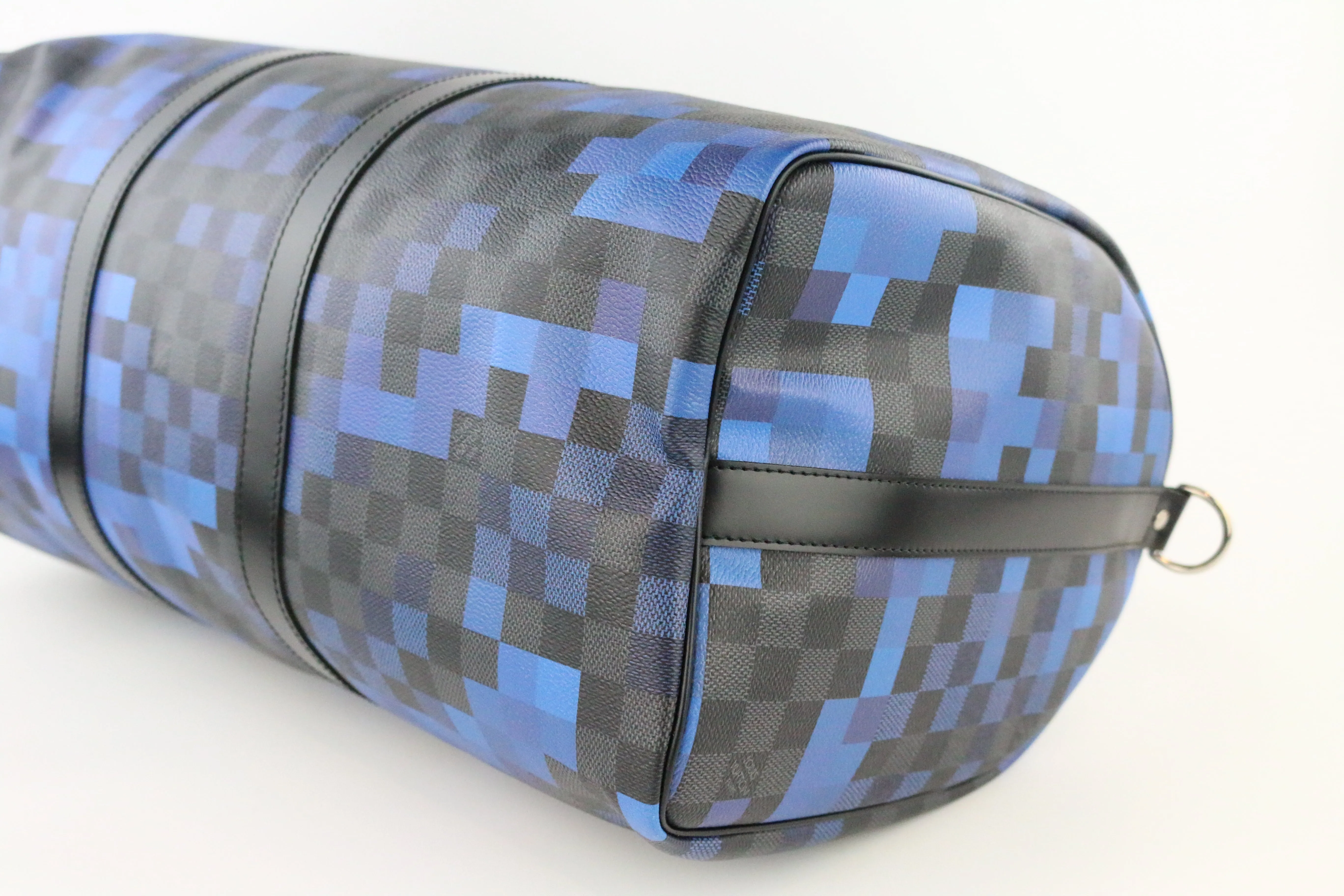 Limited Edition Damier Graphite Pixel Bandouliere Keepall 50