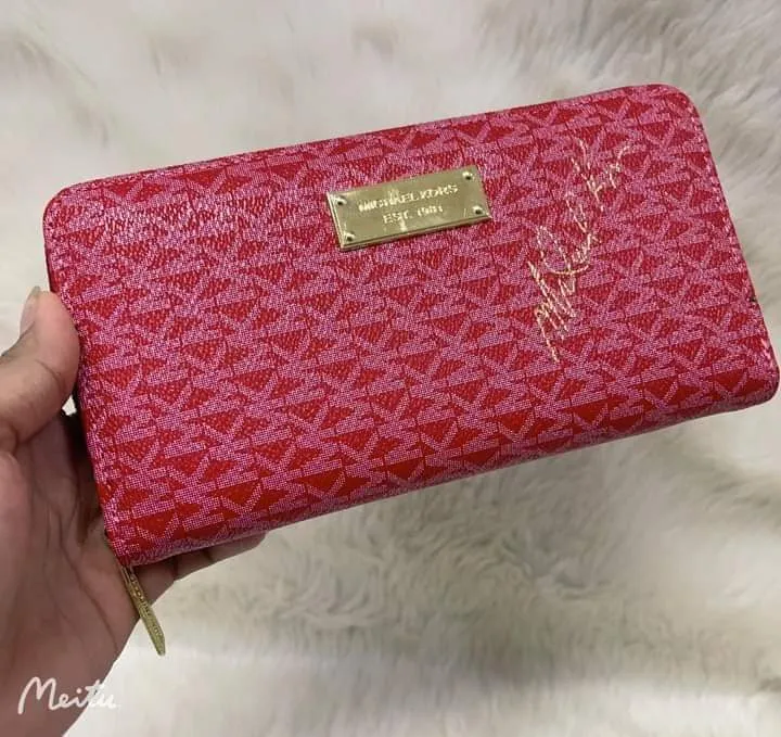 Long wallet with box