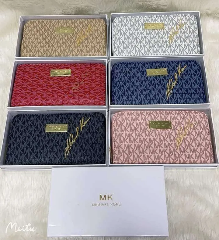 Long wallet with box