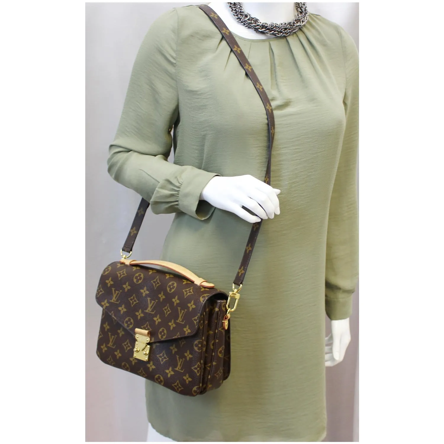 LOUIS VUITTON Metis Pochette Monogram Canvas Crossbody Bag Brown