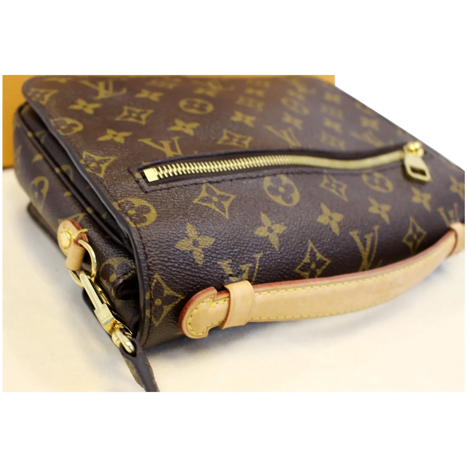 LOUIS VUITTON Metis Pochette Monogram Canvas Crossbody Bag Brown