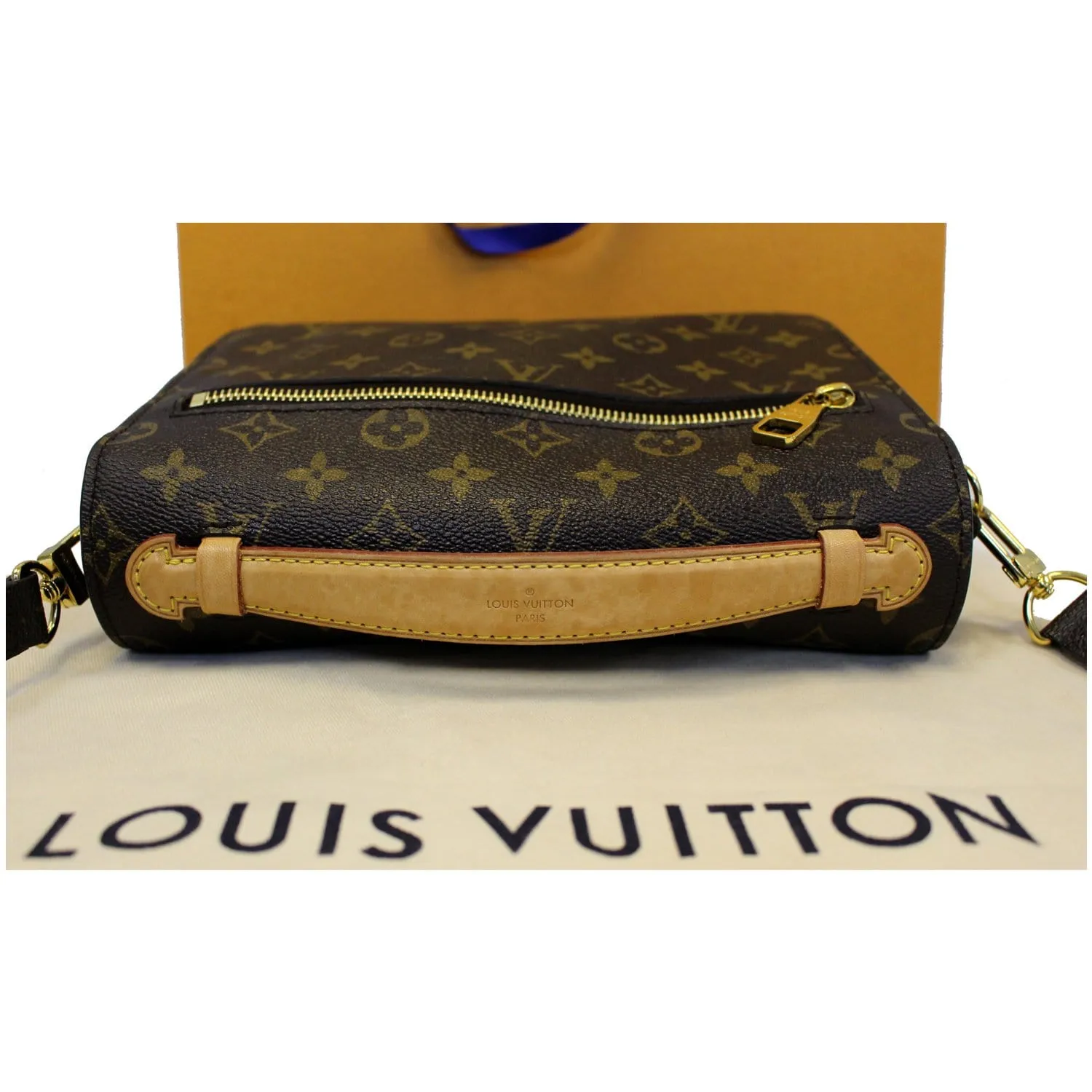 LOUIS VUITTON Metis Pochette Monogram Canvas Crossbody Bag Brown