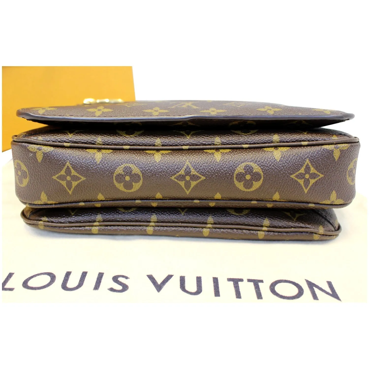 LOUIS VUITTON Metis Pochette Monogram Canvas Crossbody Bag Brown