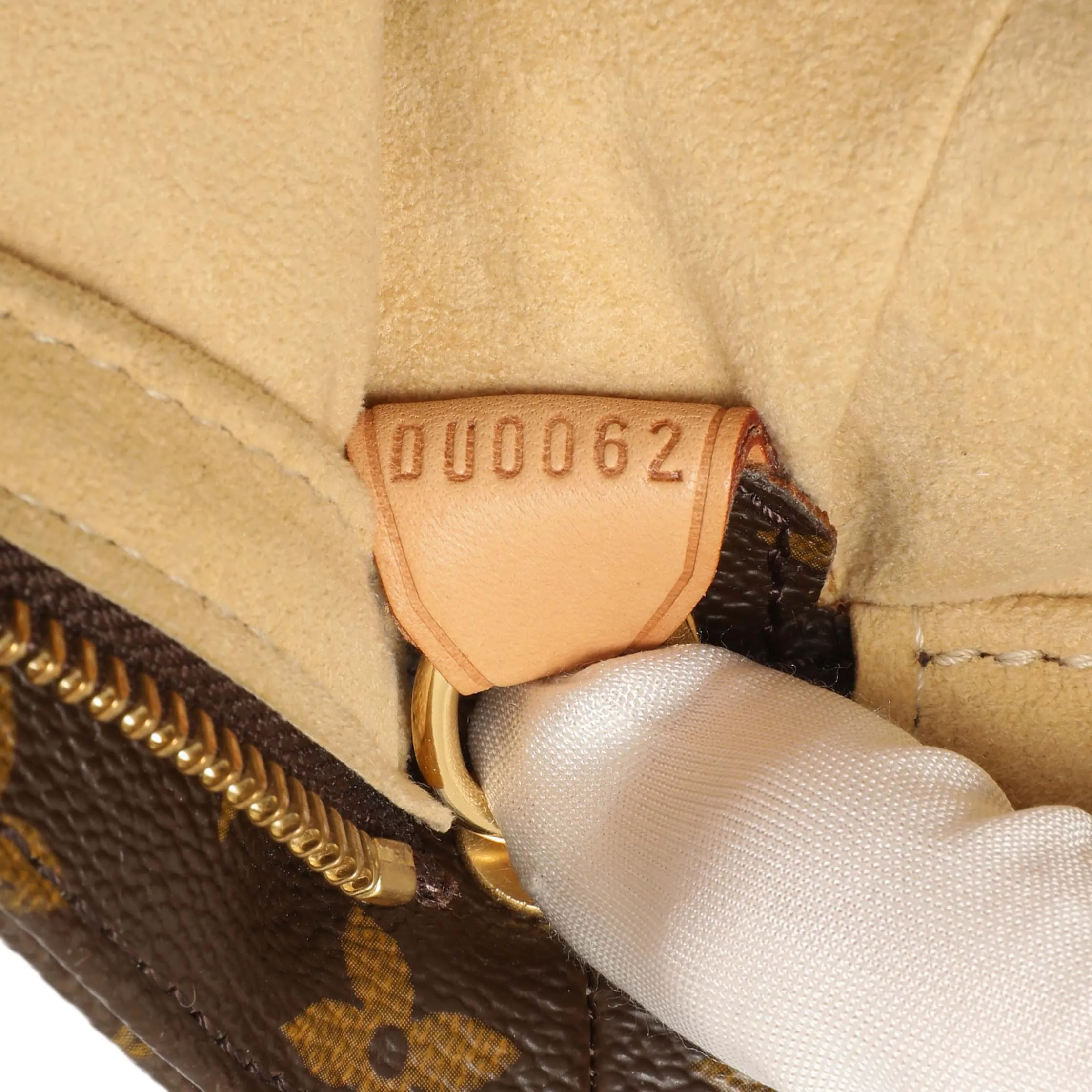 Louis Vuitton Monogram Looping GM