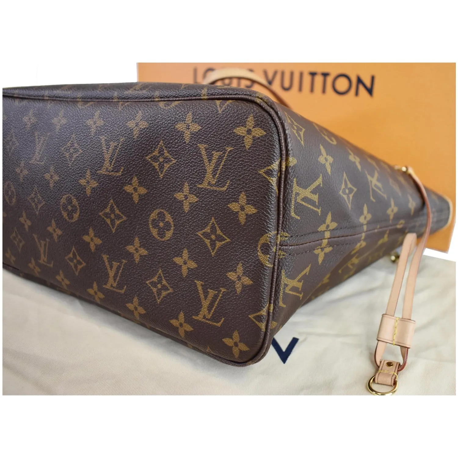 LOUIS VUITTON Neverfull MM Monogram Canvas Tote Shoulder Bag Brown