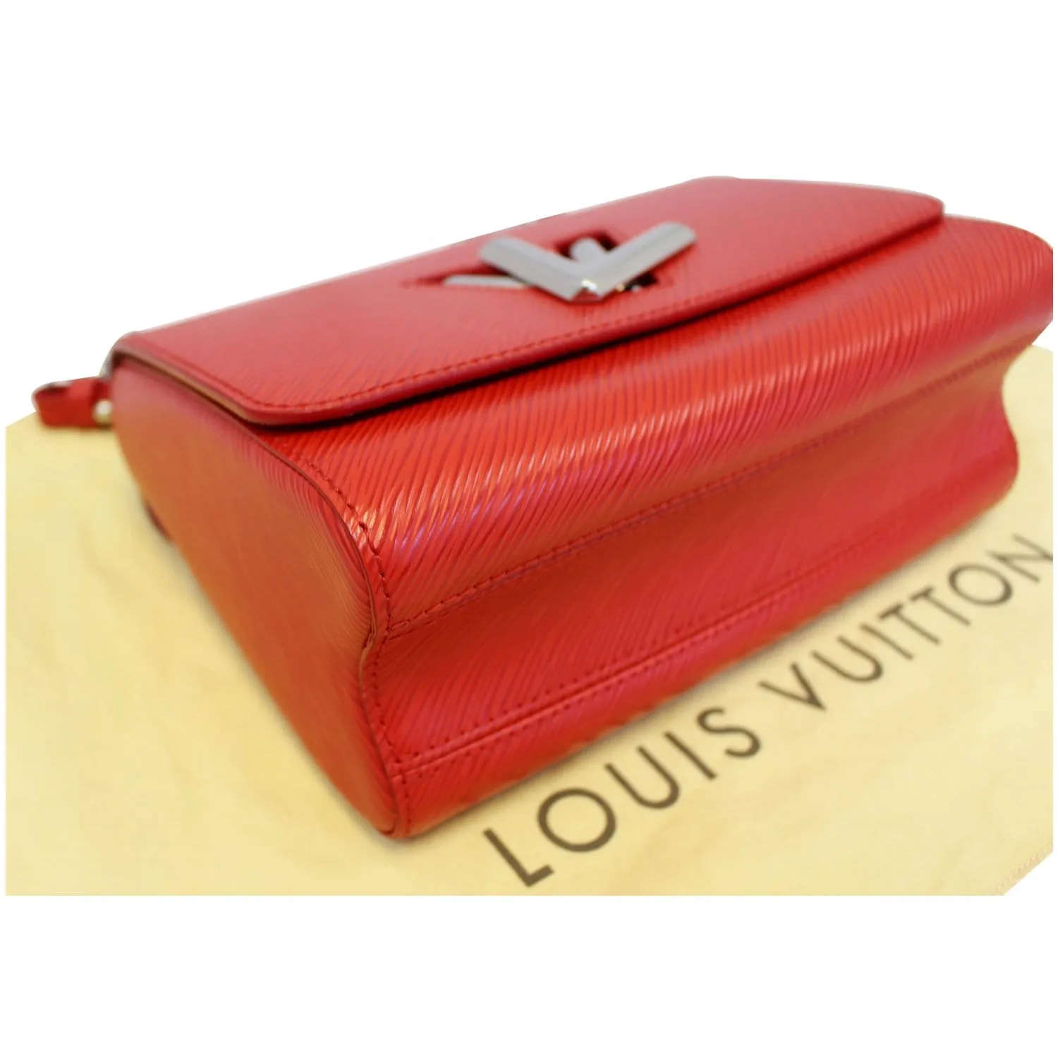 LOUIS VUITTON Twist MM Epi Leather Shoulder Bag Red