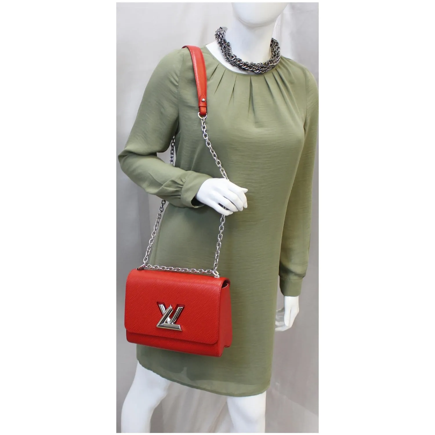 LOUIS VUITTON Twist MM Epi Leather Shoulder Bag Red