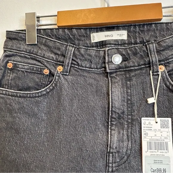Mango Medium-comfort mid rise straight jeans black grey