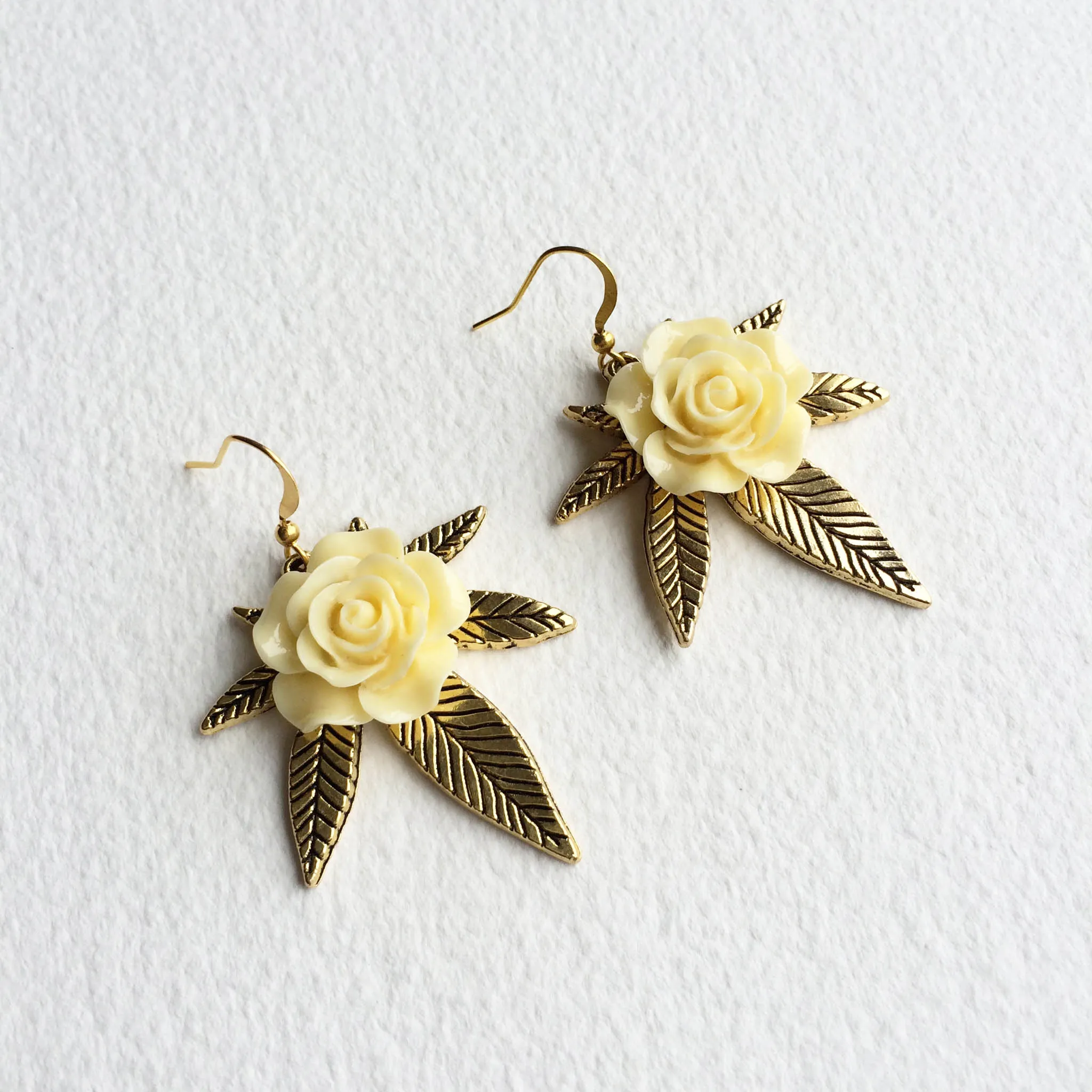 Marijuana Rose Earring - Gold & Ivory
