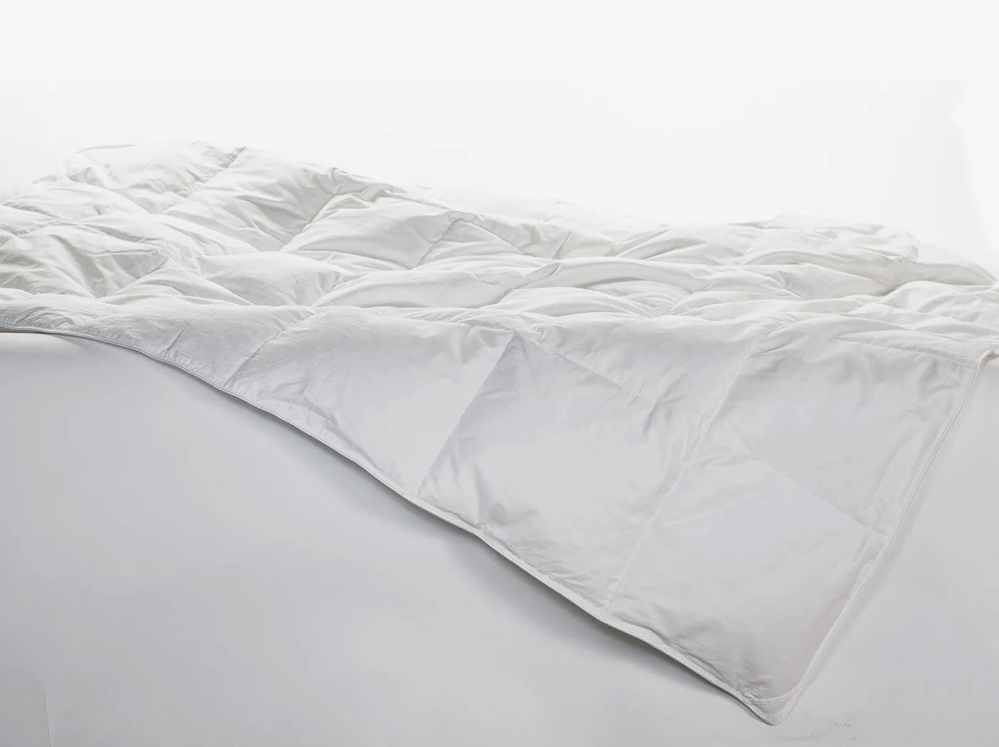 mariposa lightweight duvet insert 700 fill power