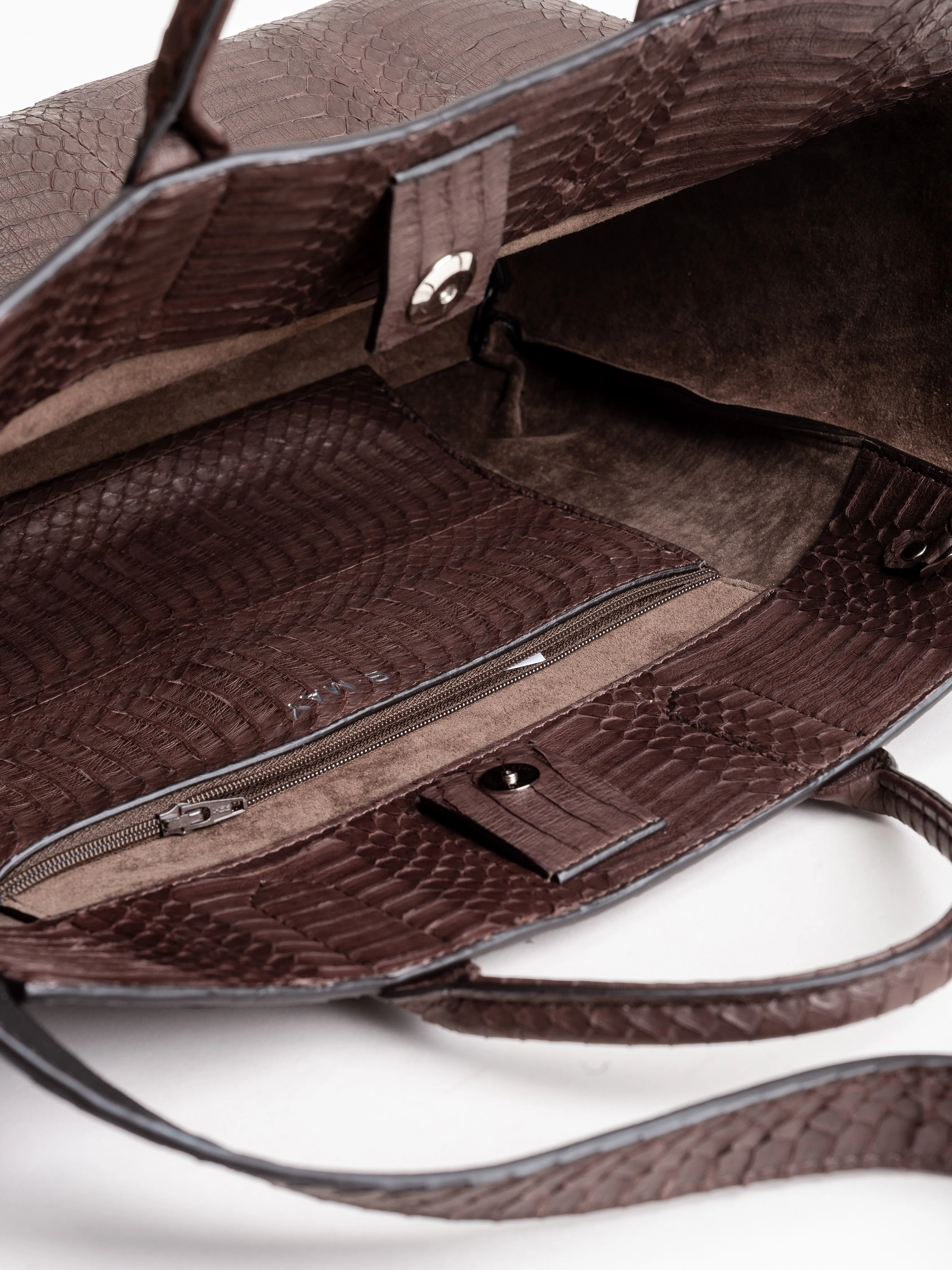 medium catchall - dark brown whipsnake