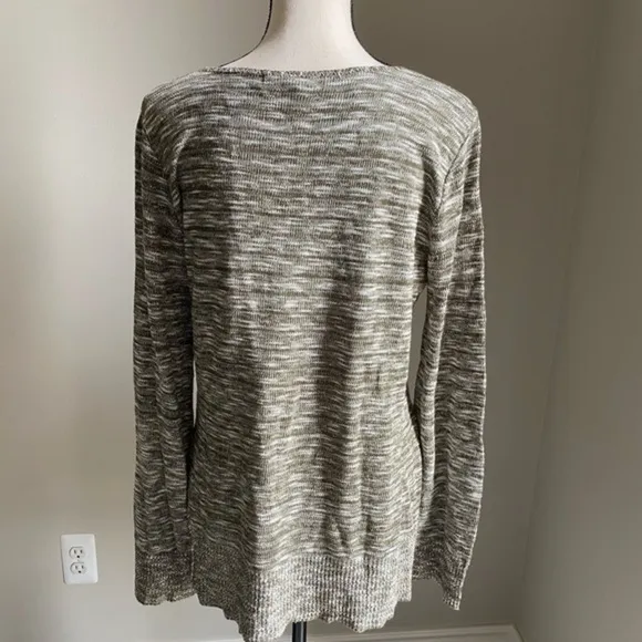 Miami Taupe Front Keyhole Sweater Size M