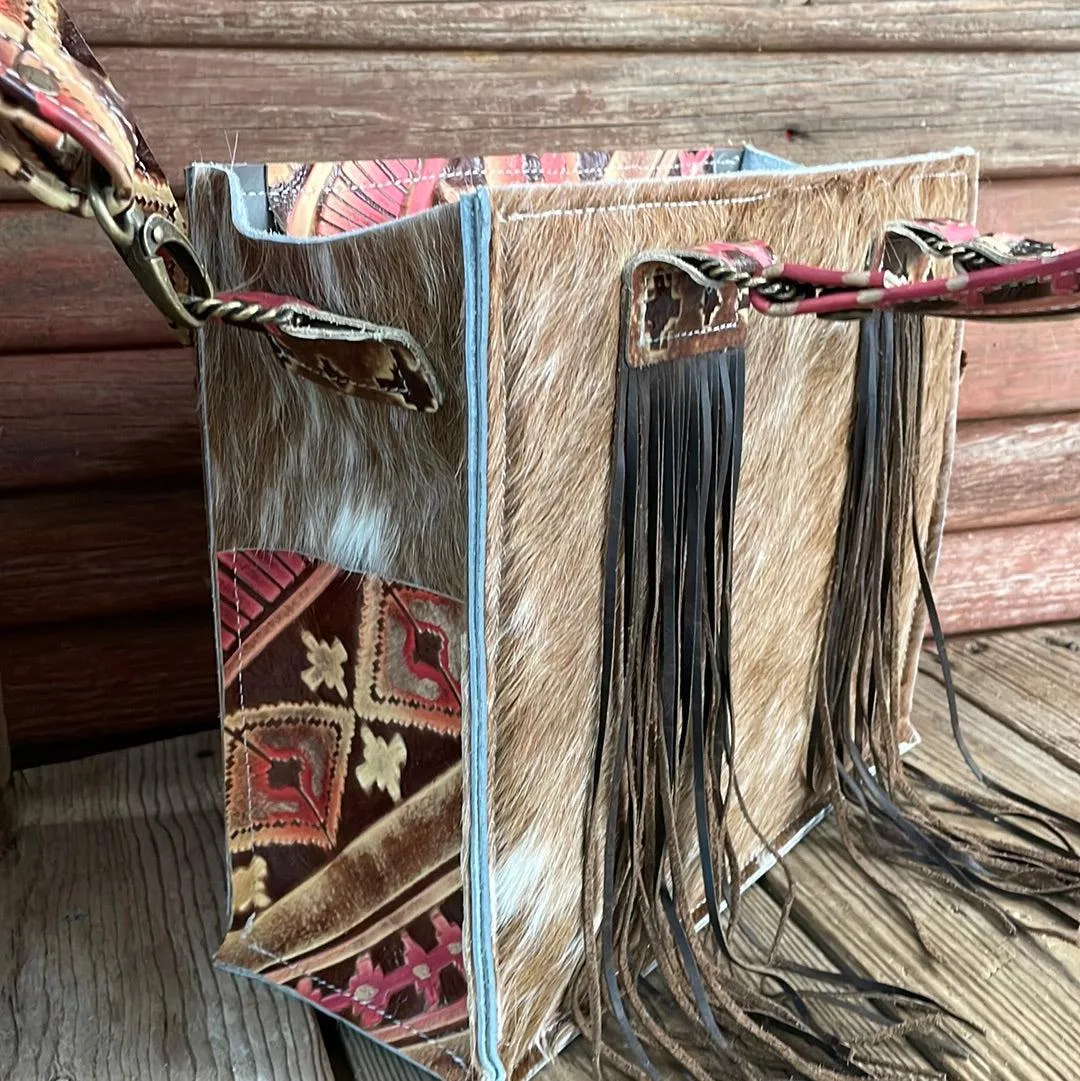 Minnie Pearl - Longhorn w/ Summit Fire Navajo