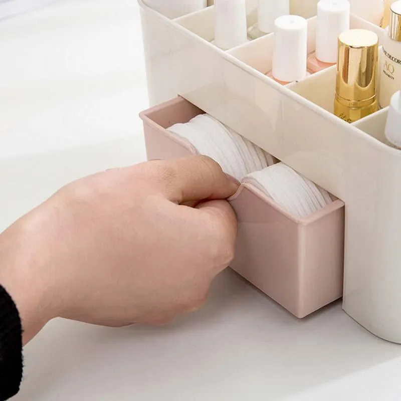 Modern Design Makeup Organizer