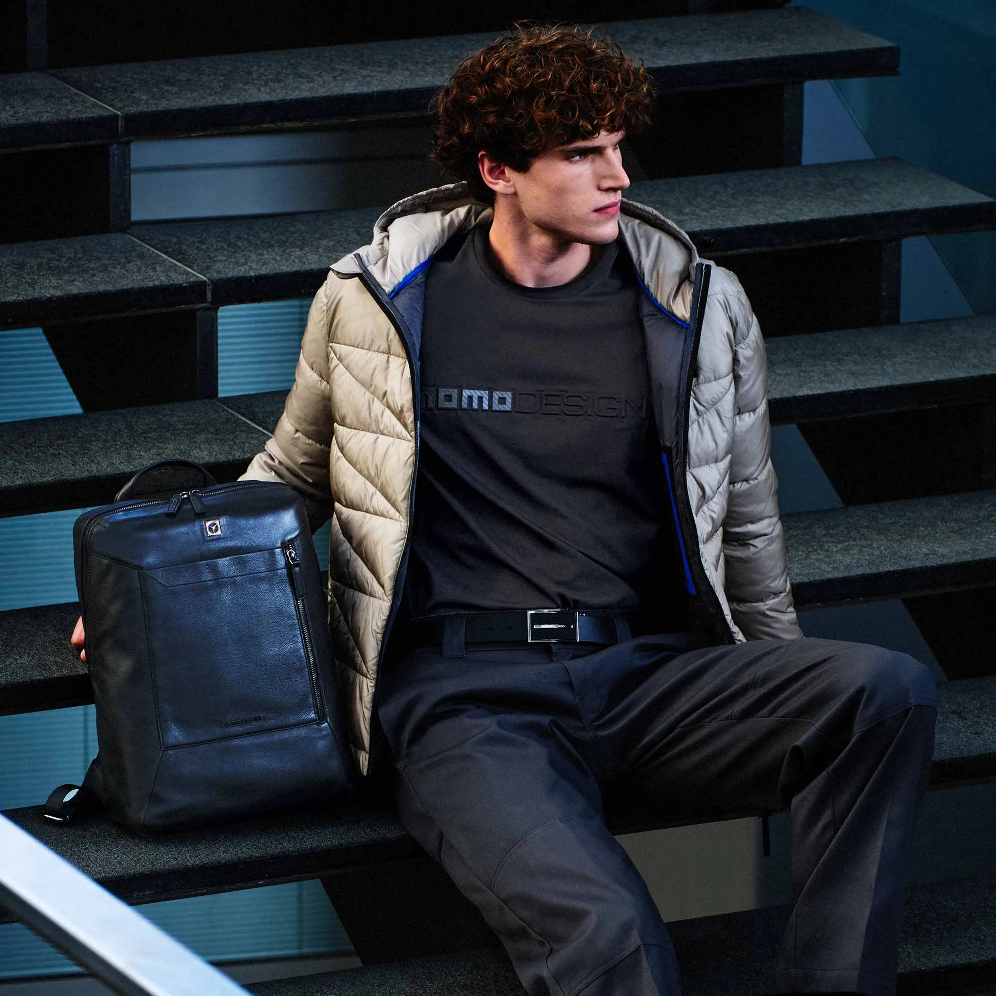 MOMODESIGN Felpa girocollo nero VIERGE