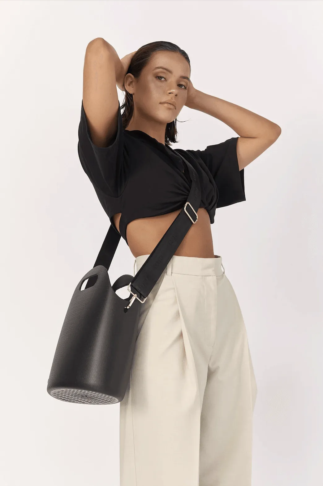 NIM THE LABEL Shoulder Strap - Black/Gold Mono