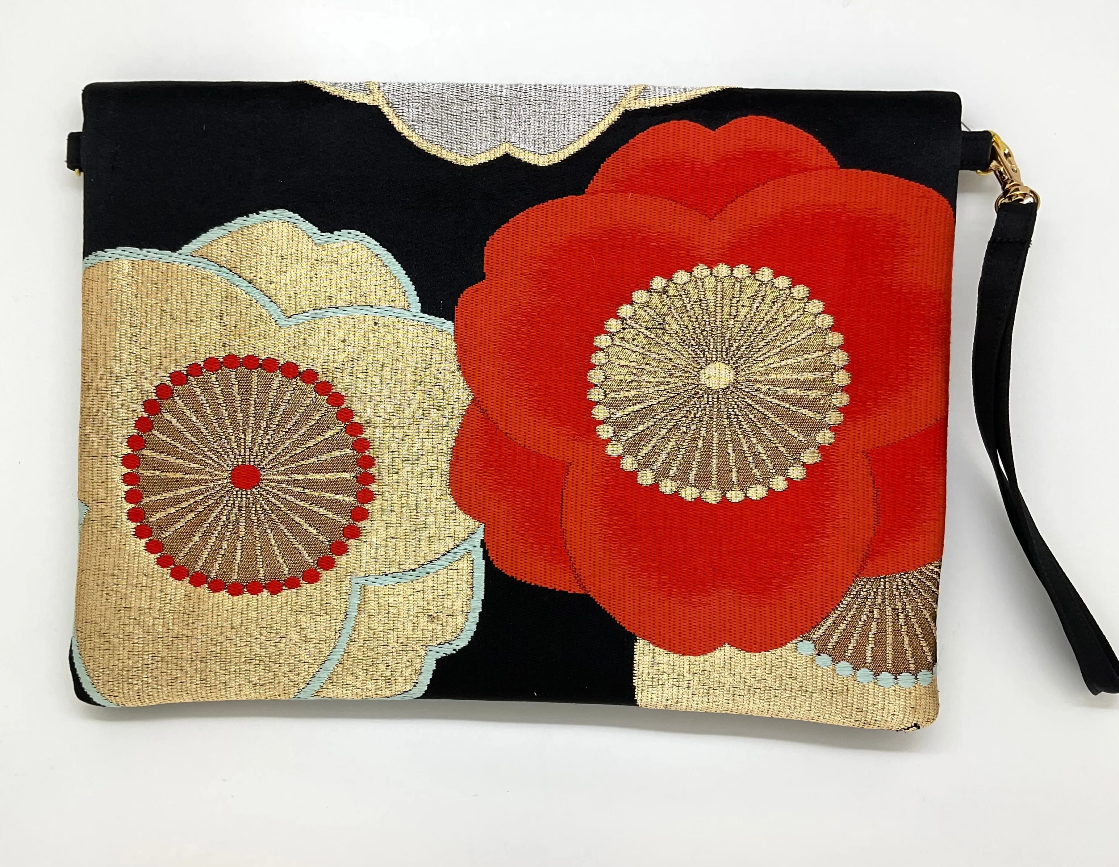 Ookii Kuukou Large Folding Wristlet Clutch 5047F