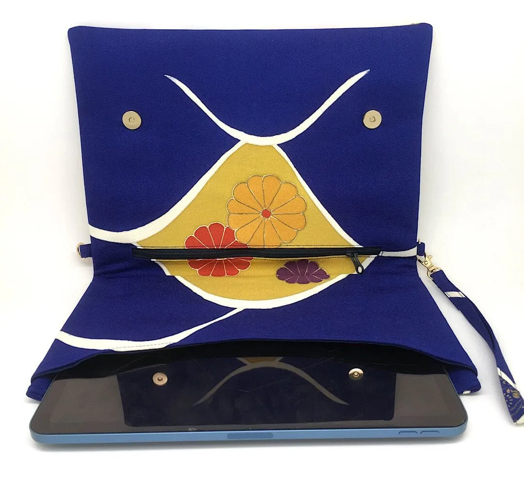 Ookii Kuukou Large Folding Wristlet Clutch 5508A