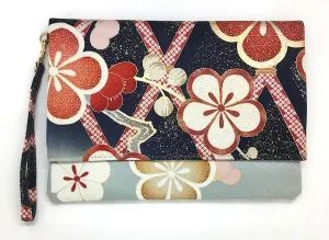 Ookii Kuukou Large Folding Wristlet Clutch 5588I