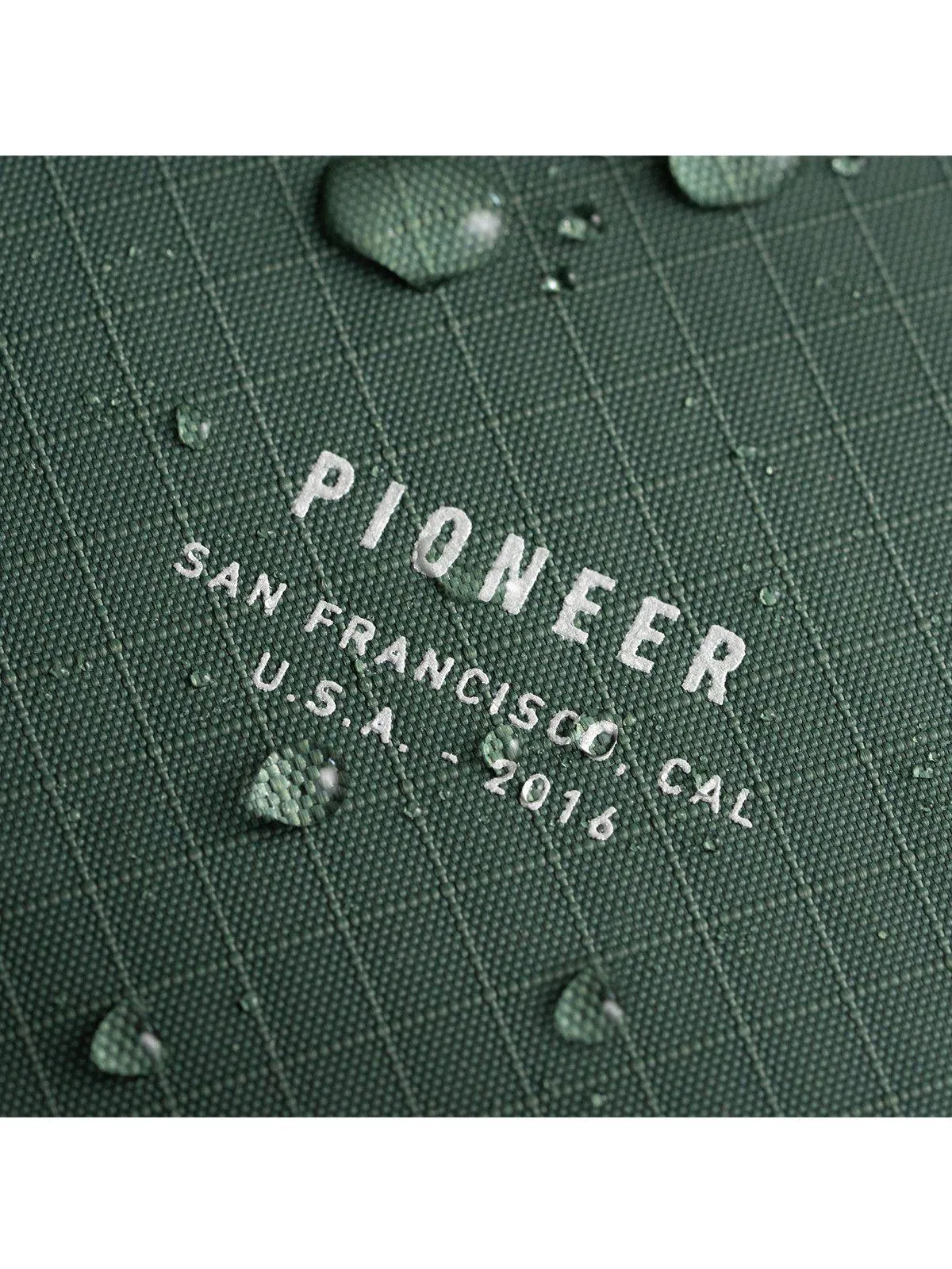 Pioneer Division Billfold Wallet 3PN Evergreen