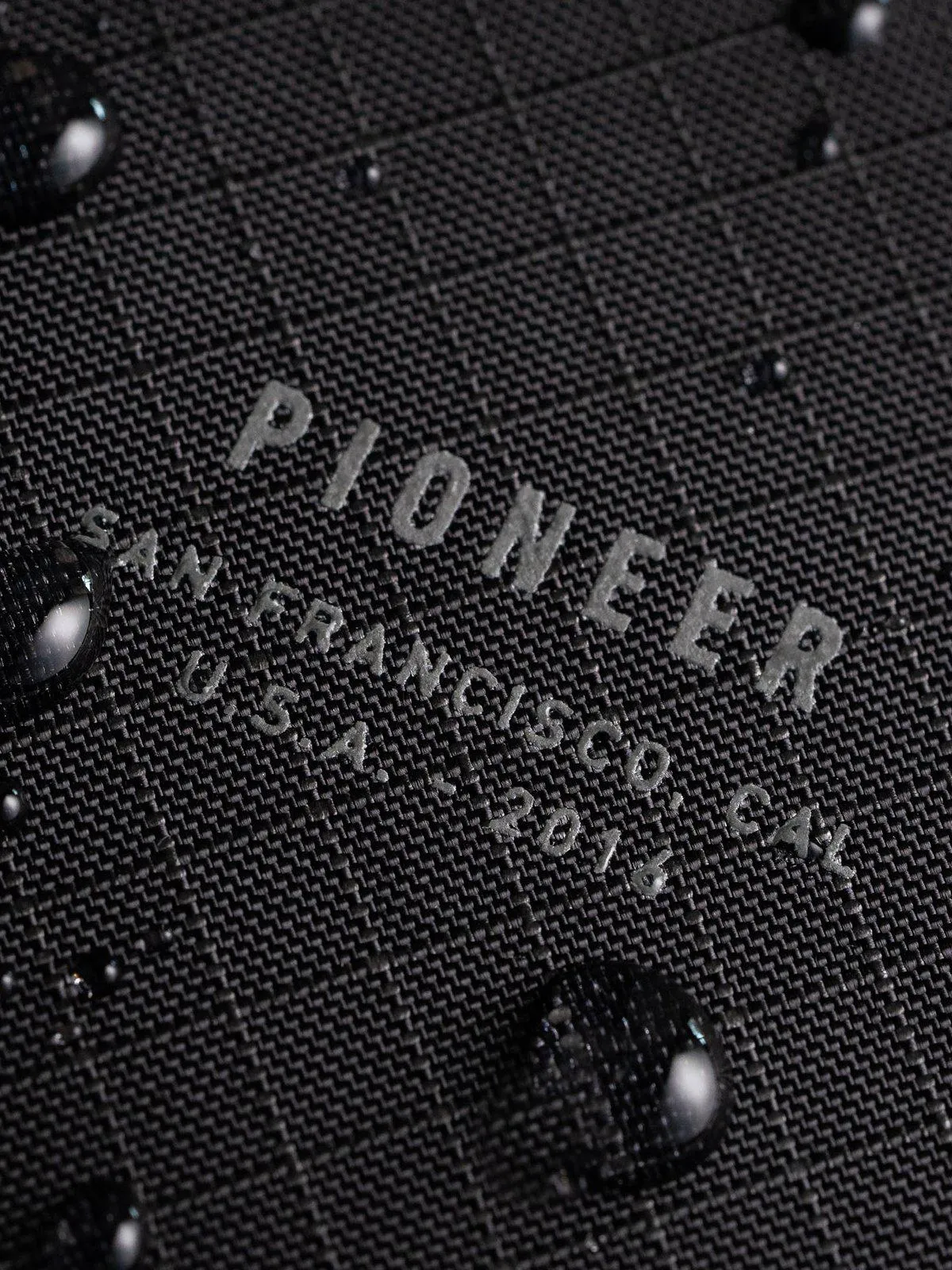 Pioneer Molecule Card Holder 10XD Ripstop Onyx