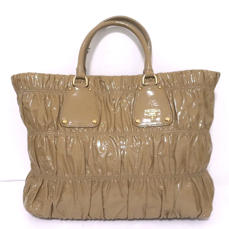 Prada Vernice Gaufre Tote Camel Patent Leather Large Shoulder Bag