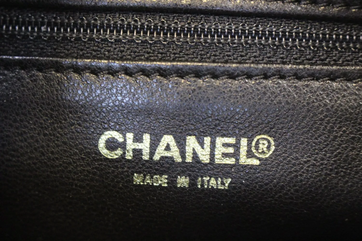 Pre Loved Chanel Jacket Motif Chain Shoulder Bag