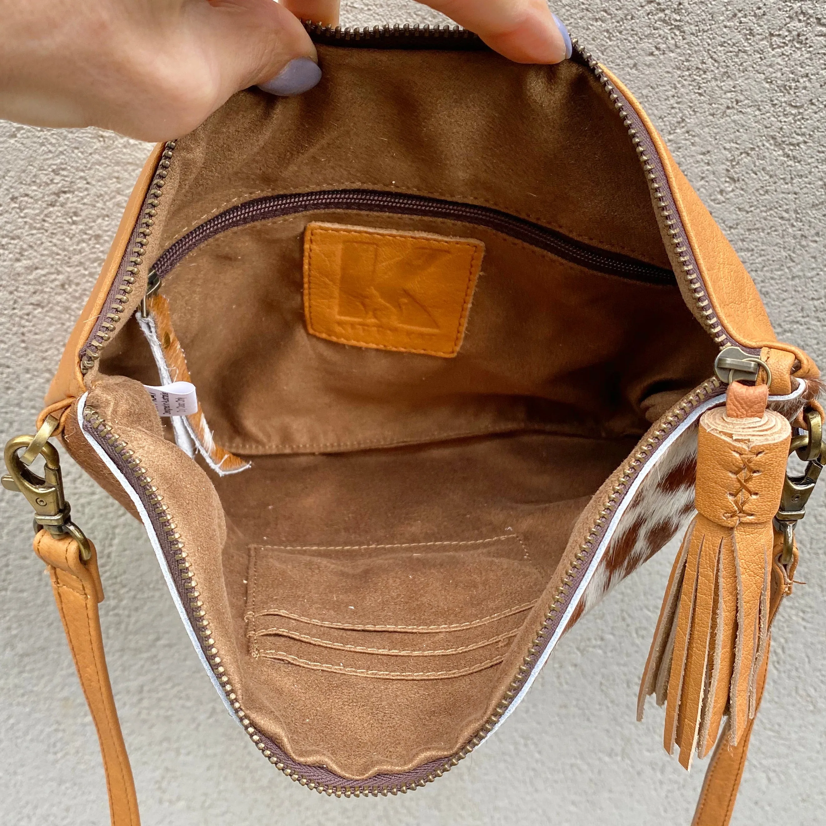 Sahara Reversible Cowhide & Leather Crossbody Clutch Bag - Tan White